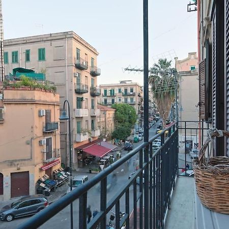 La Casuzza Del Borgo - Porto - Politeama Lejlighed Palermo Eksteriør billede