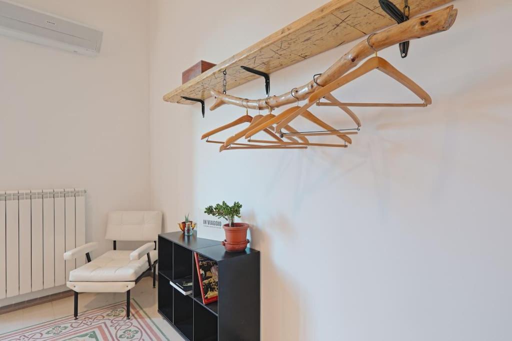 La Casuzza Del Borgo - Porto - Politeama Lejlighed Palermo Eksteriør billede